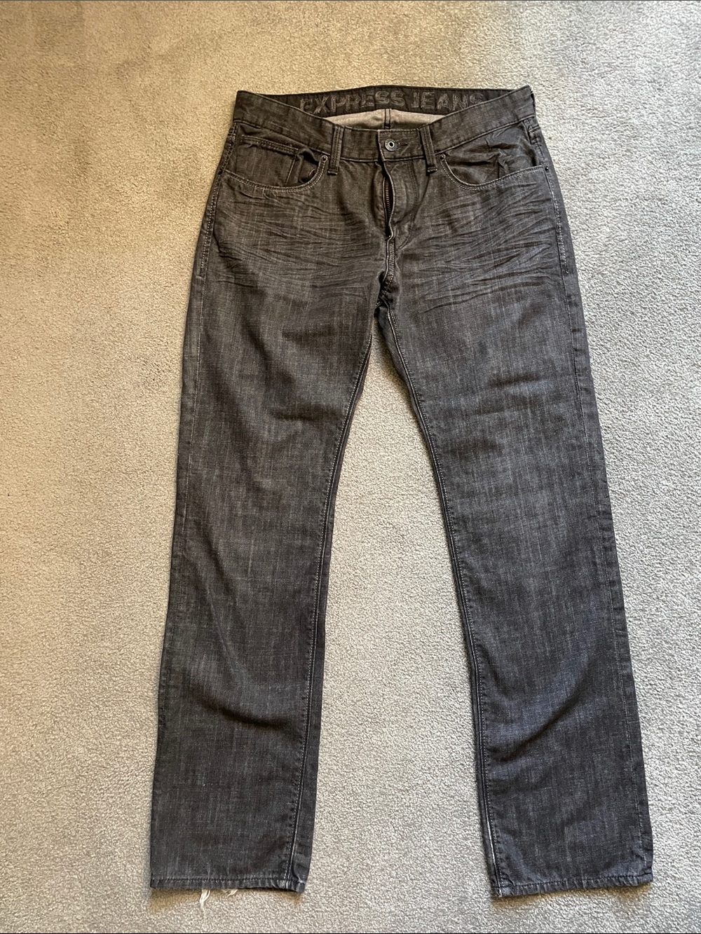 Express Men’s Slim Straight Jeans in Charcoal Black